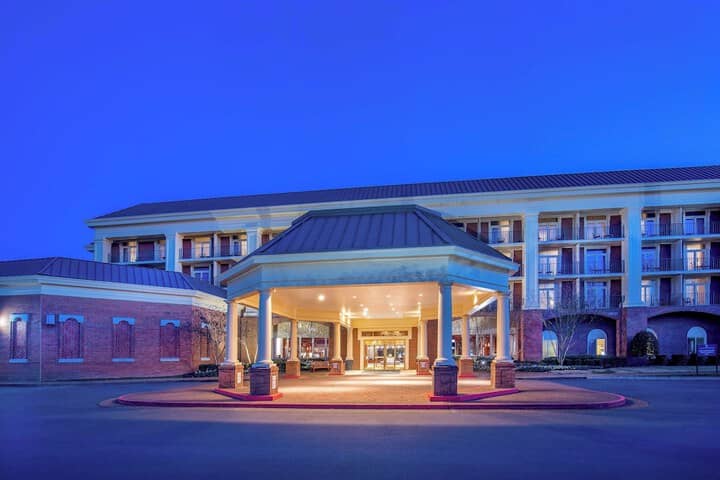 Hotel 55 of 56